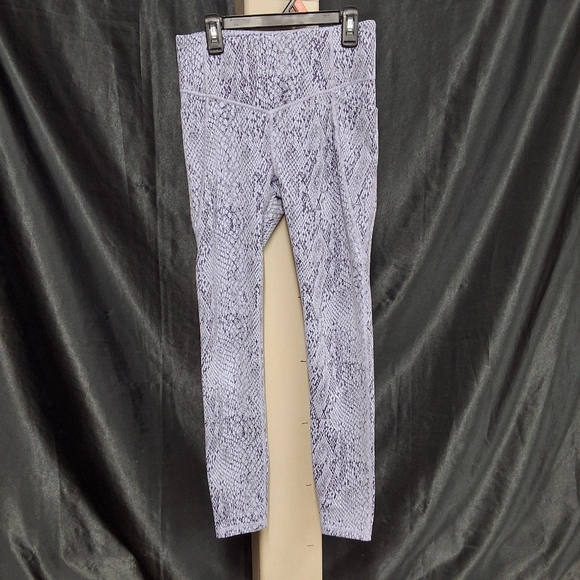 Snakeskin Print Leggings - Picture 1 of 8